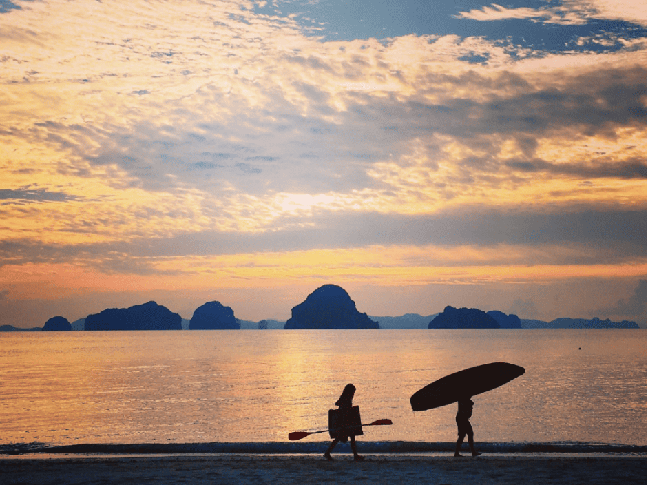 ความสุขริมชายหาดในเดือนตุลาคม